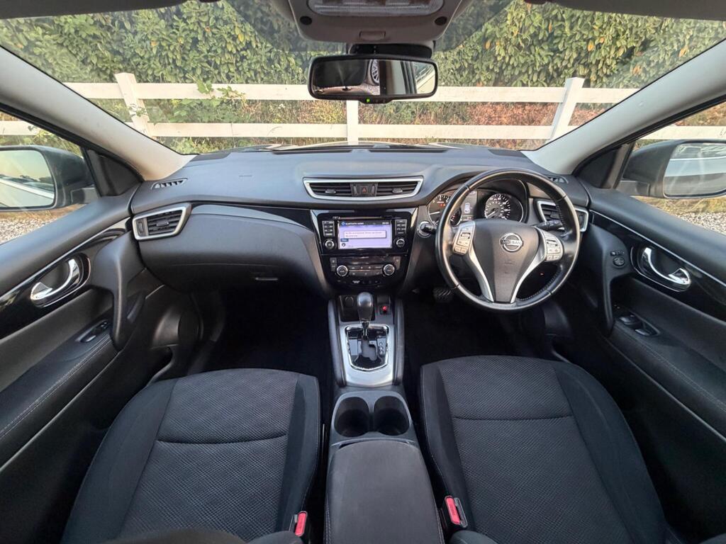 2015 Nissan Qashqai thumbnail 16