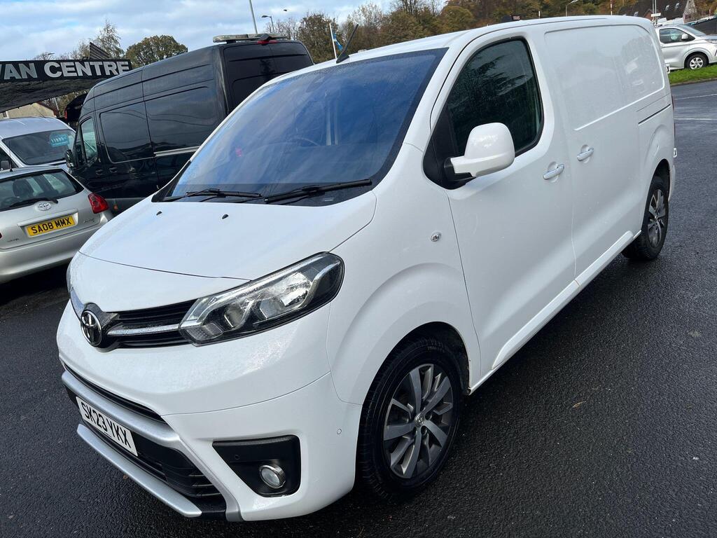 Toyota ProAce Panel Van 2.0D Design Medium Panel Van MWB Euro 6 6dr