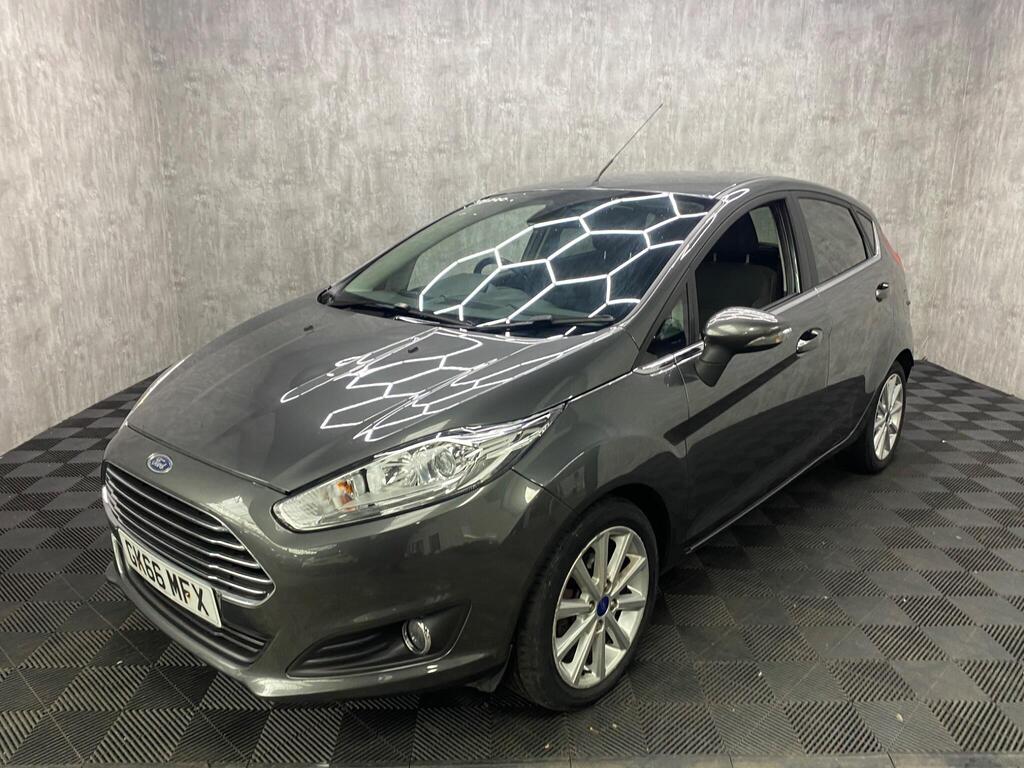Ford Fiesta Hatchback 1.0T EcoBoost Titanium Euro 6 (s/s) 5dr