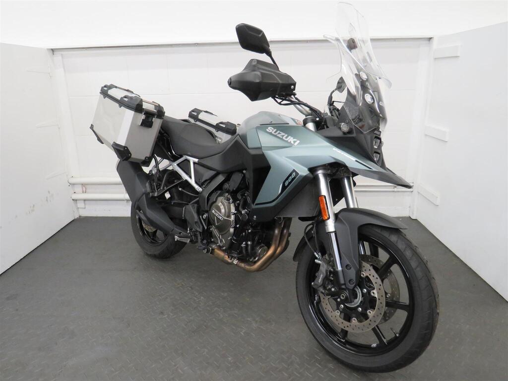 Suzuki V-Strom 800