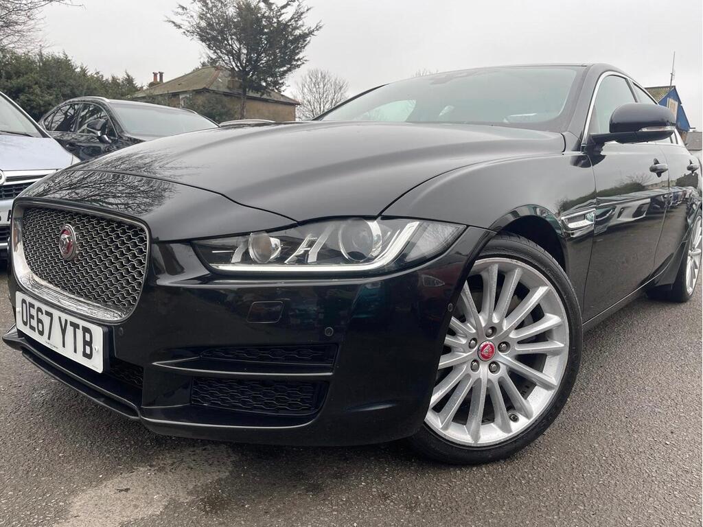 Jaguar XE Saloon 2.0d Portfolio Auto AWD Euro 6 (s/s) 4dr
