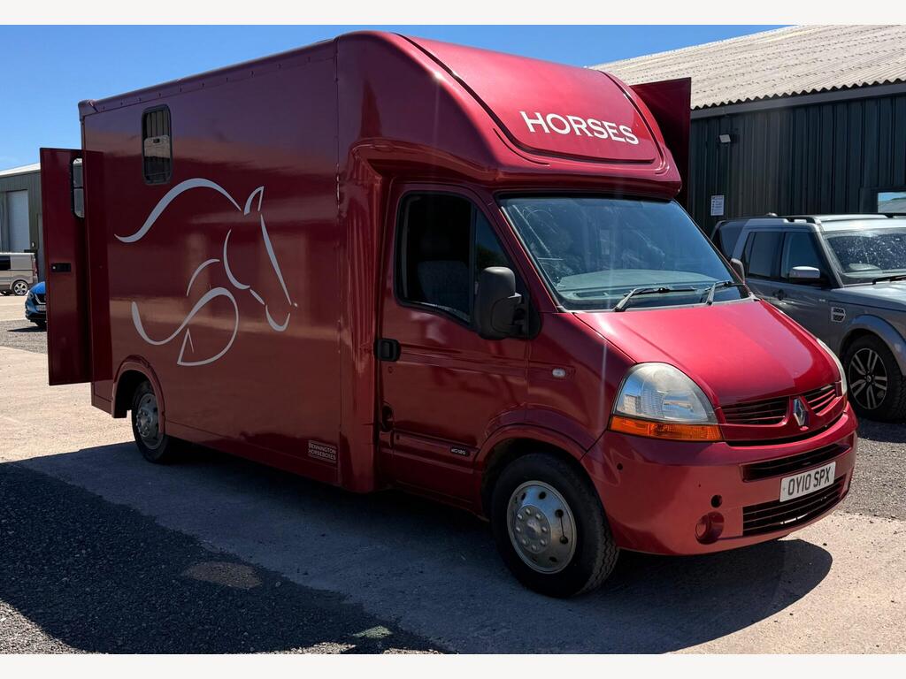 Renault Master Panel Van Two stall stallion horse box