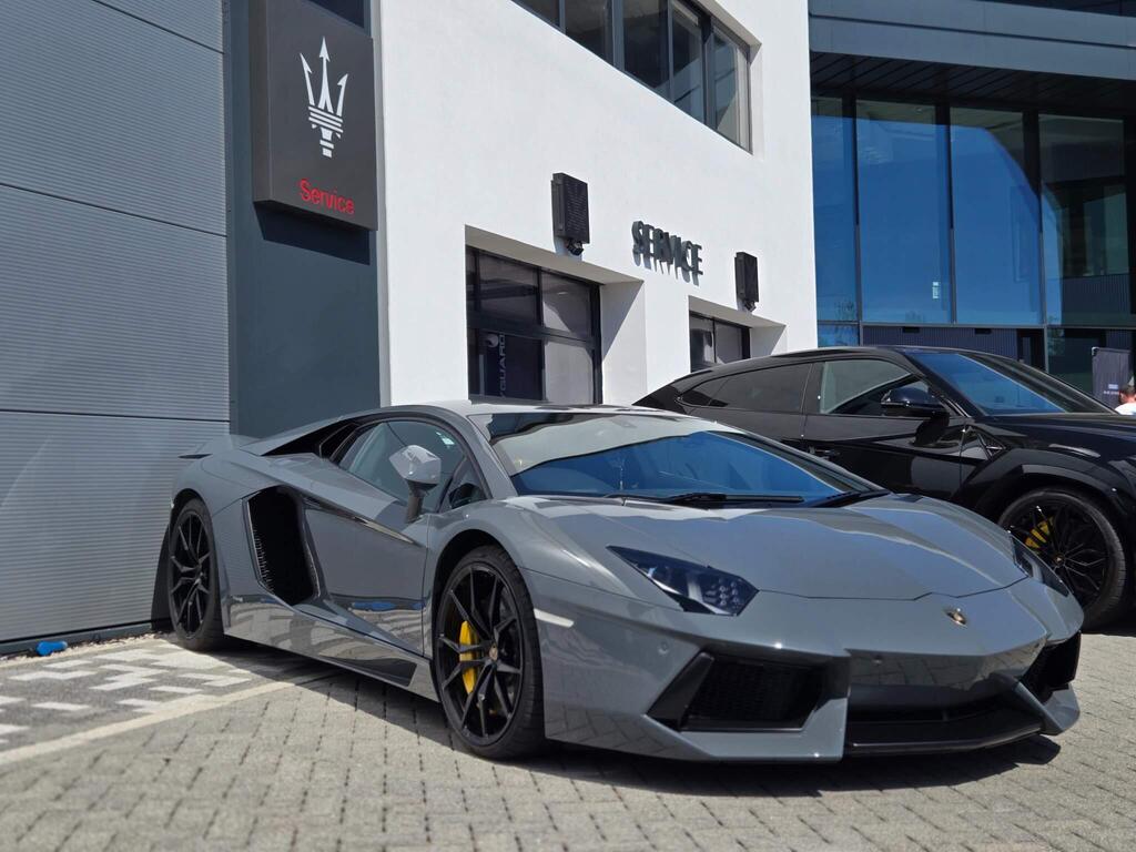 Lamborghini Aventador