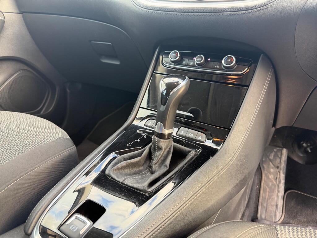 2020 Vauxhall Grandland X thumbnail 15