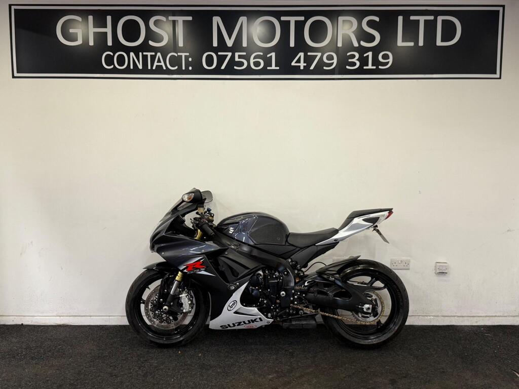 Suzuki GSX-R750 Super Sports 750