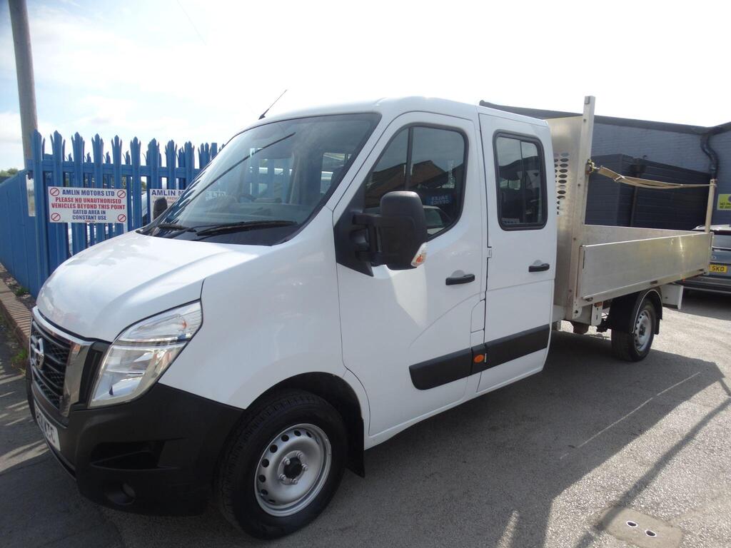 Nissan NV400