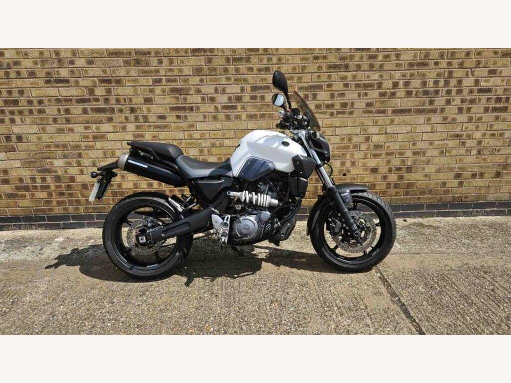 Yamaha MT-03