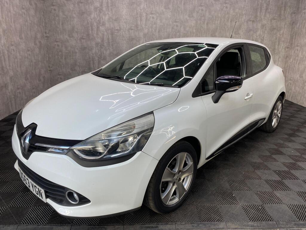 Renault Clio Hatchback 1.2 16V Dynamique MediaNav Euro 5 5dr