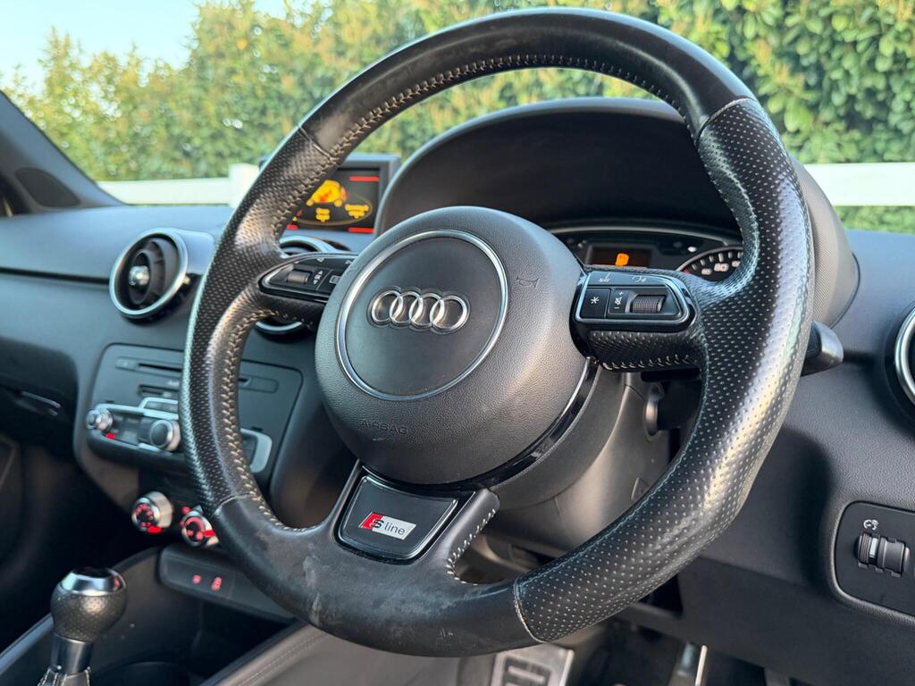 2013 Audi A1 thumbnail 27