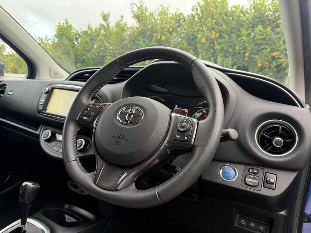 2020 Toyota Yaris thumbnail 31