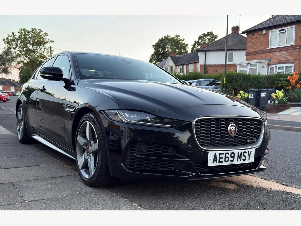 Jaguar XE