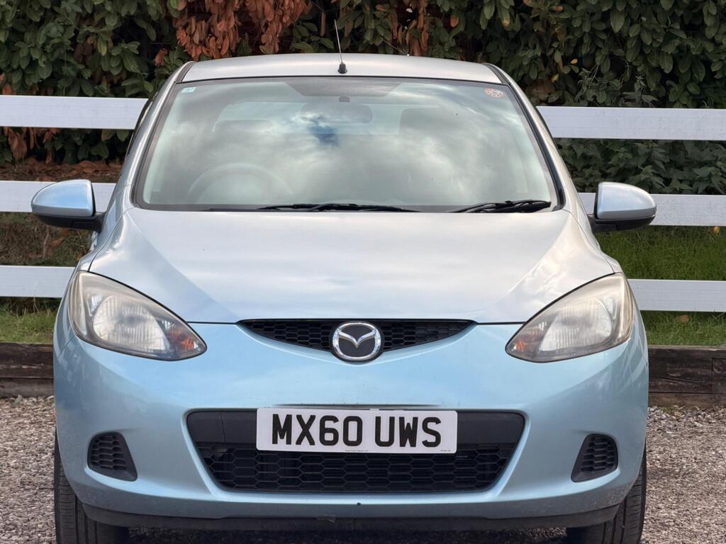2011 Mazda Mazda2 thumbnail 12