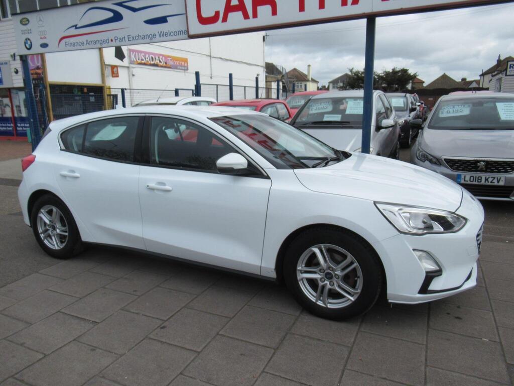 Ford Focus Hatchback 1.0T EcoBoost Zetec Euro 6 (s/s) 5dr