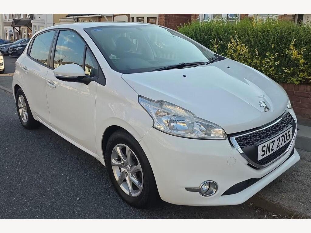 Peugeot 208 Hatchback 1.0 VTi Active Euro 5 5dr