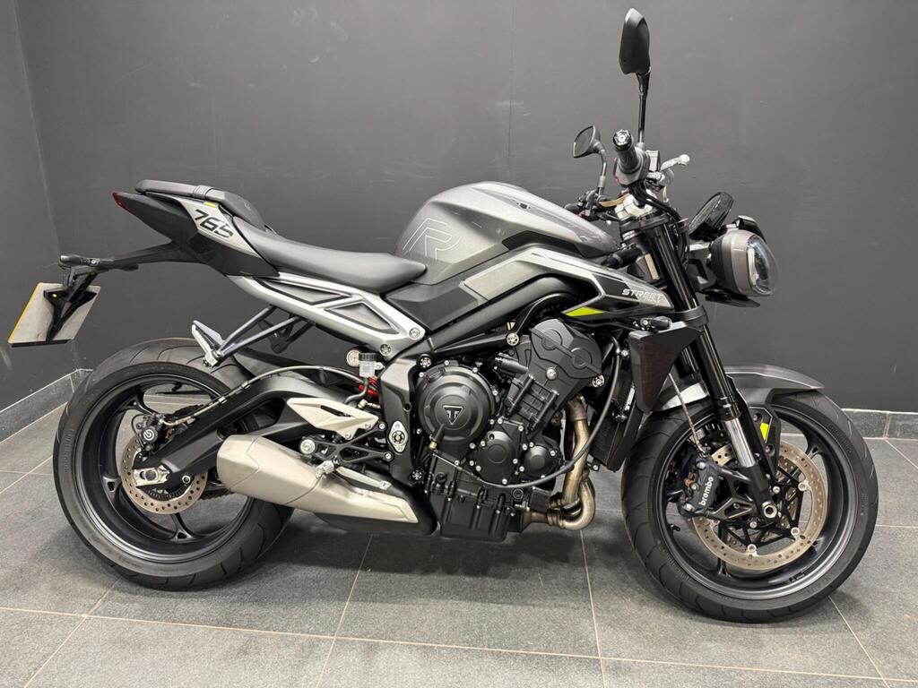 Triumph Street Triple 765