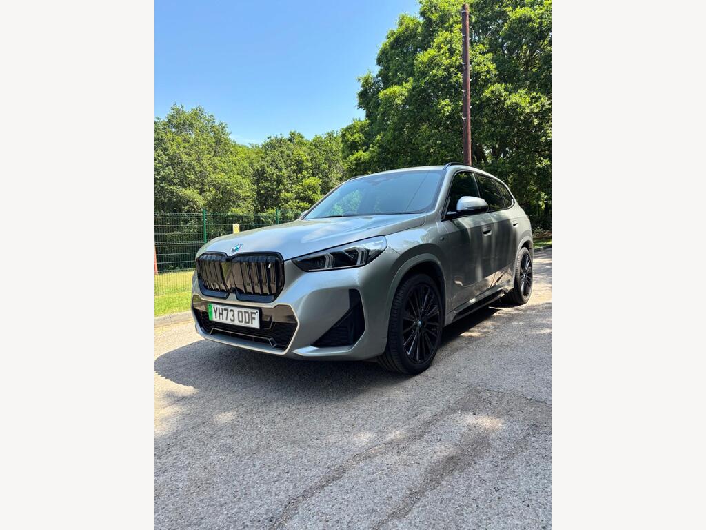 BMW iX1