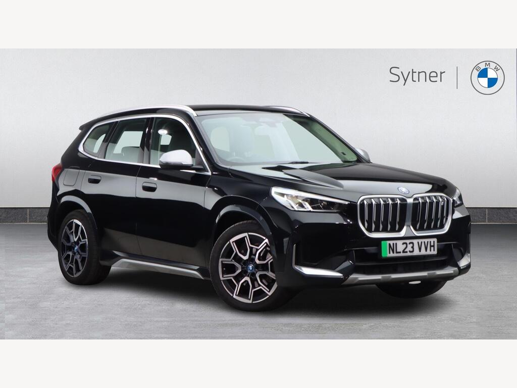 BMW iX1