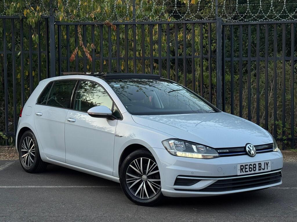 Volkswagen Golf Hatchback 1.5 TSI EVO SE Nav DSG Euro 6 (s/s) 5dr