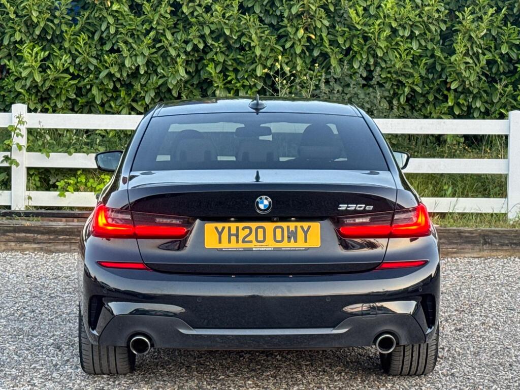 BMW 3 Series 2.0 330e 12kWh M Sport Auto Euro 6 (s/s) 4dr thumbnail 3