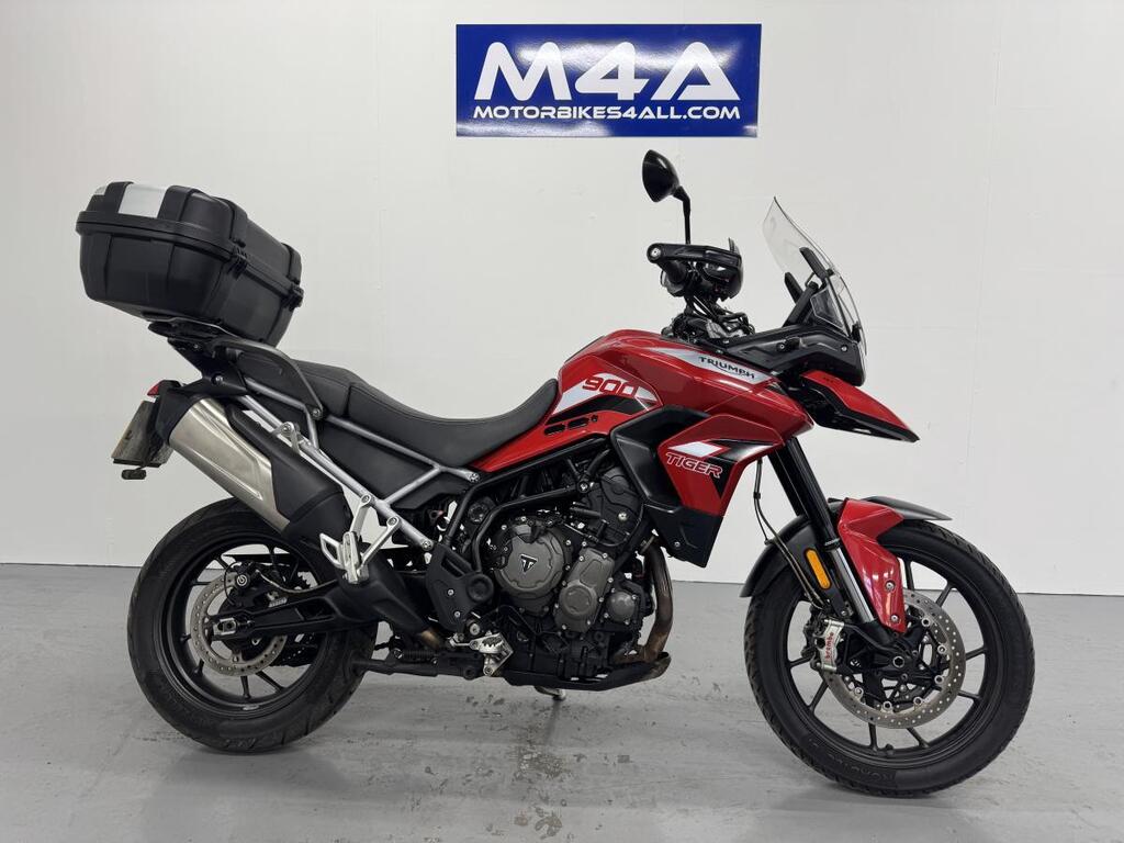 Triumph Tiger 900
