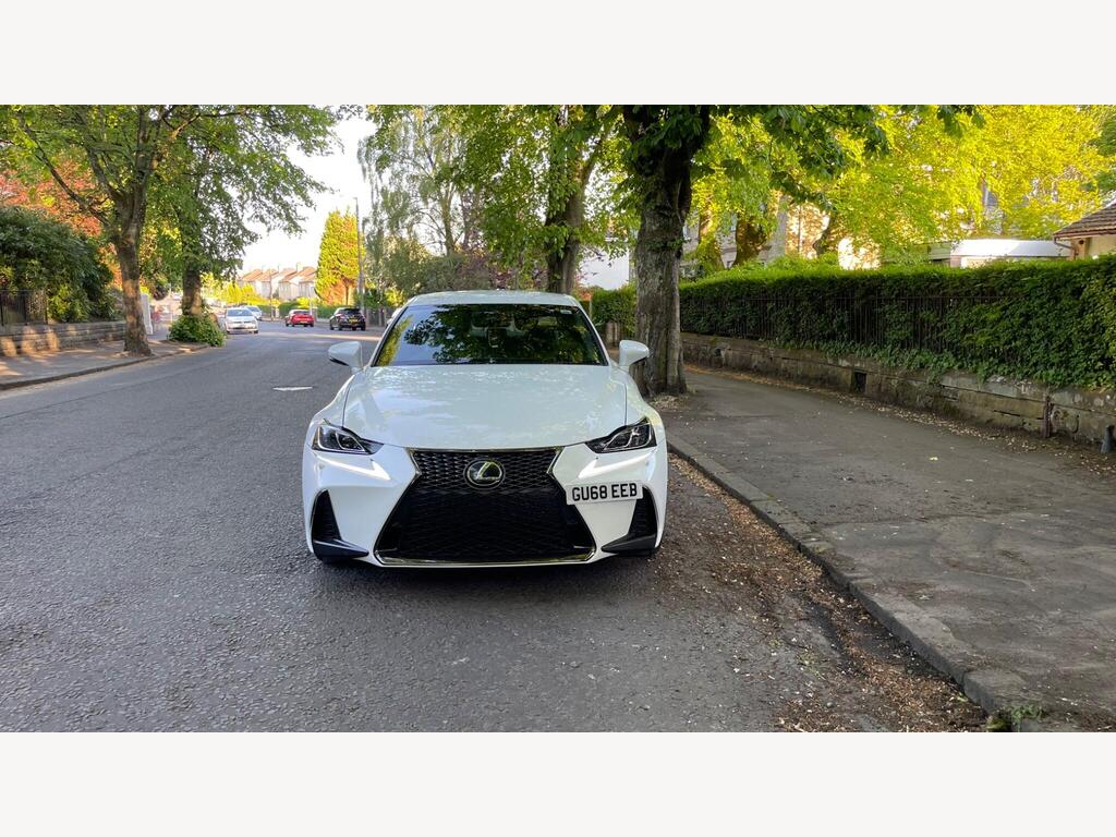 Lexus IS