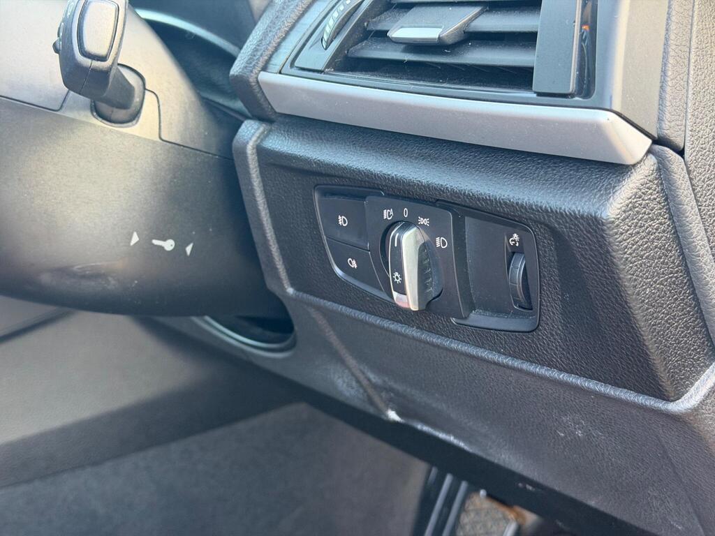 2015 BMW 2 Series thumbnail 17