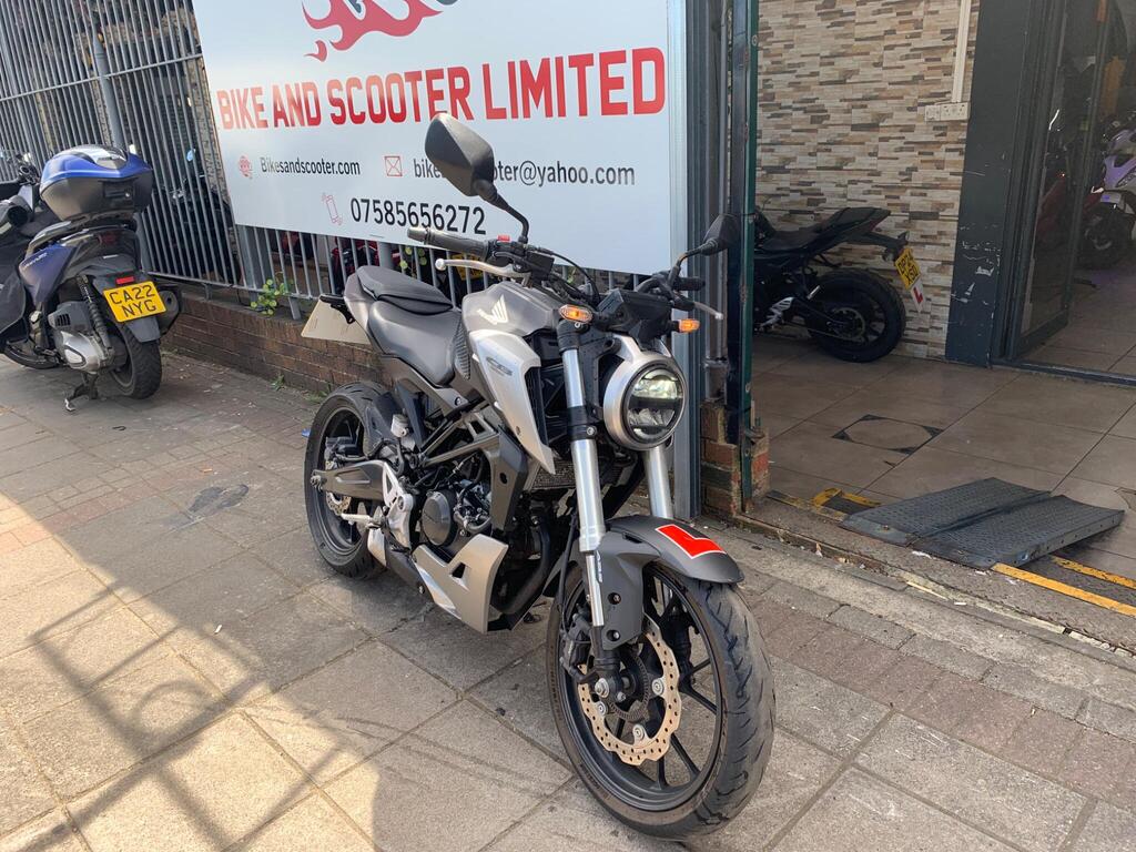 Honda CB125R Naked 125 Euro 4