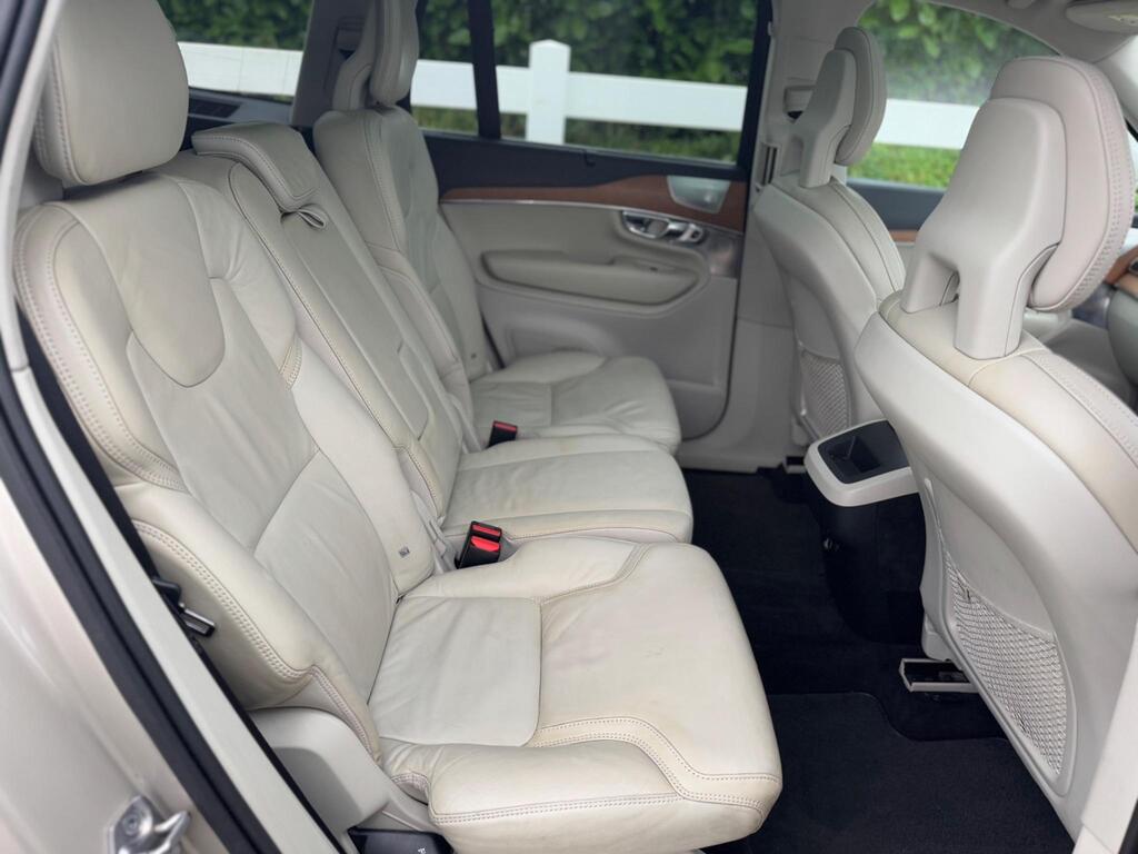 Volvo XC90 2.0 D5 Inscription Geartronic 4WD Euro 6 (s/s) 5dr thumbnail 18