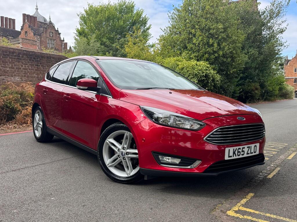 Ford Focus Hatchback 1.0T EcoBoost Titanium Euro 6 (s/s) 5dr