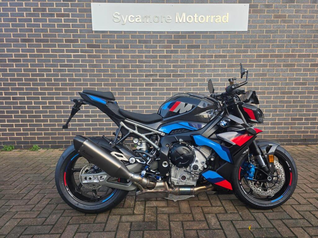 BMW M 1000 R