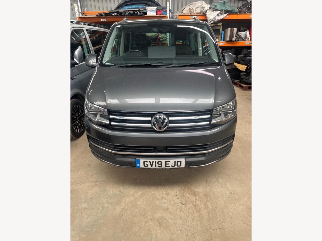 Volkswagen Caravelle MPV 2.0 BiTDI BlueMotion Tech Executive DSG Euro 6 (s/s) 5dr