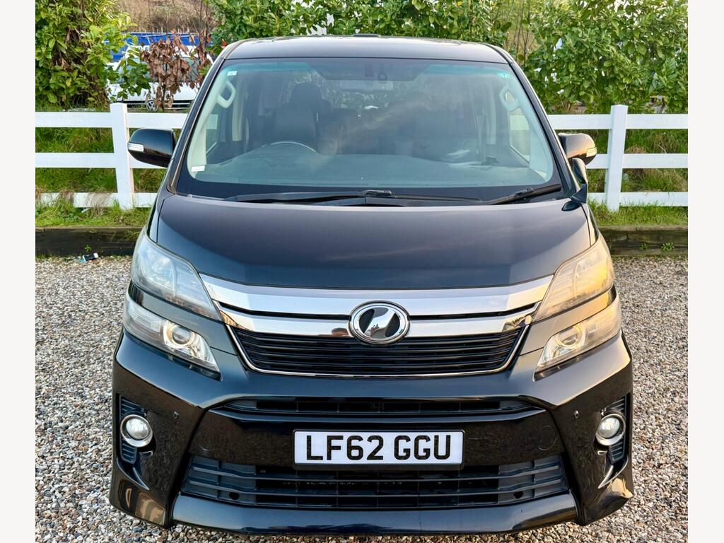 2013 Toyota Vellfire thumbnail 3