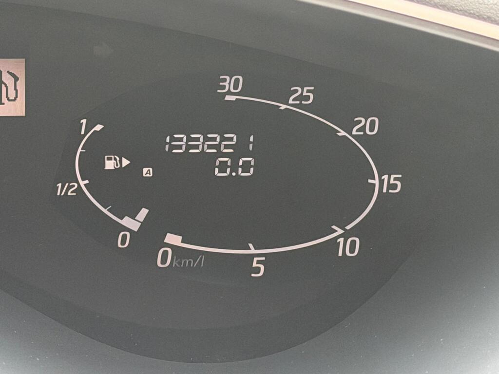 2014 Nissan Serena thumbnail 35