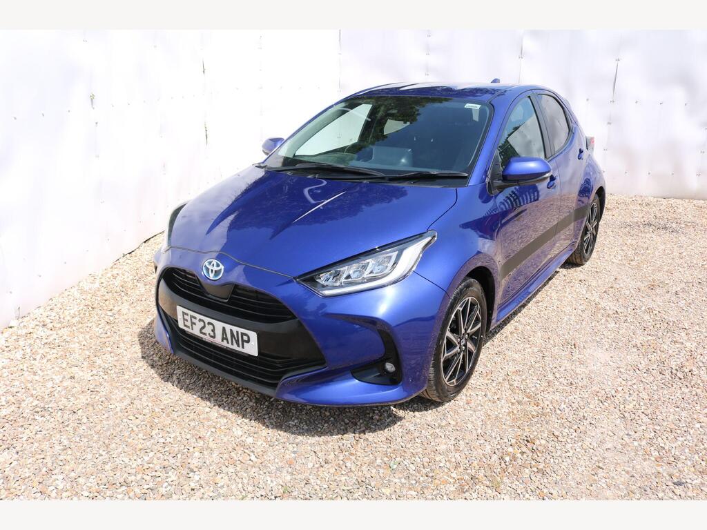 Toyota Yaris Hatchback 1.5 VVT-h Design E-CVT Euro 6 (s/s) 5dr
