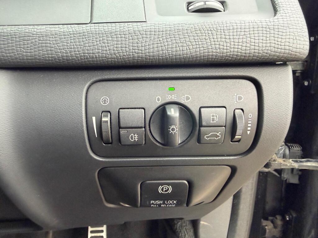 2012 Volvo XC60 thumbnail 24
