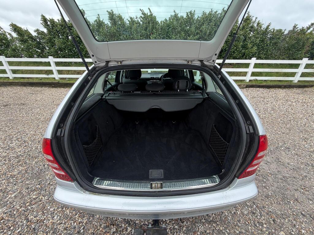 2007 Mercedes-Benz C Class thumbnail 30