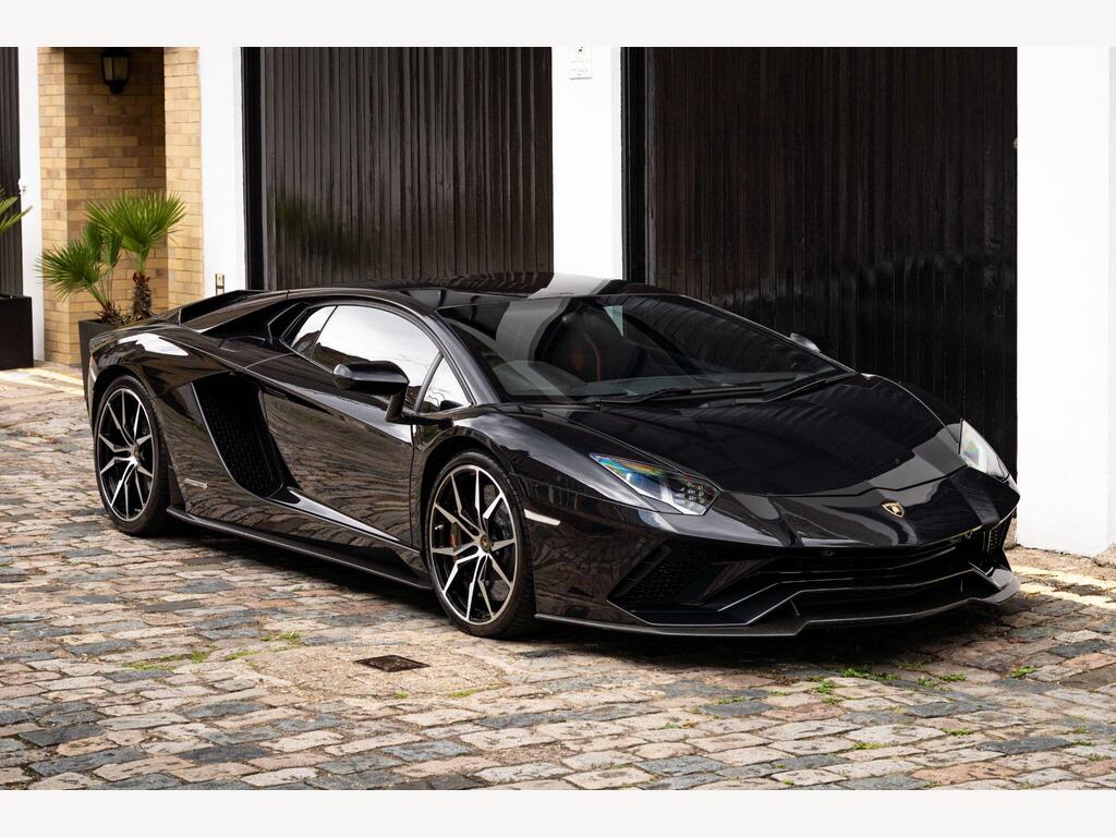 Lamborghini Aventador