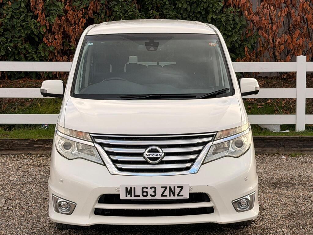 2014 Nissan Serena thumbnail 5