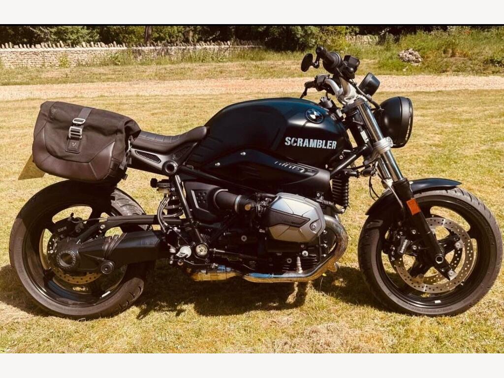 BMW R nineT Pure