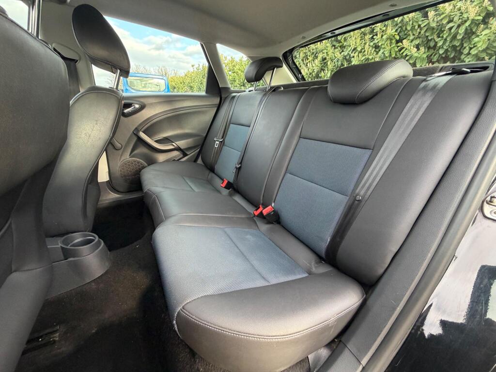 2016 SEAT Ibiza thumbnail 20