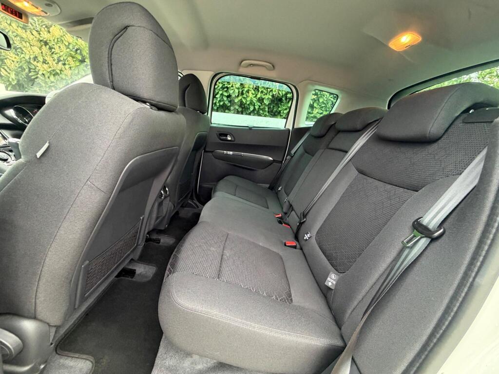 2014 Peugeot 3008 thumbnail 22