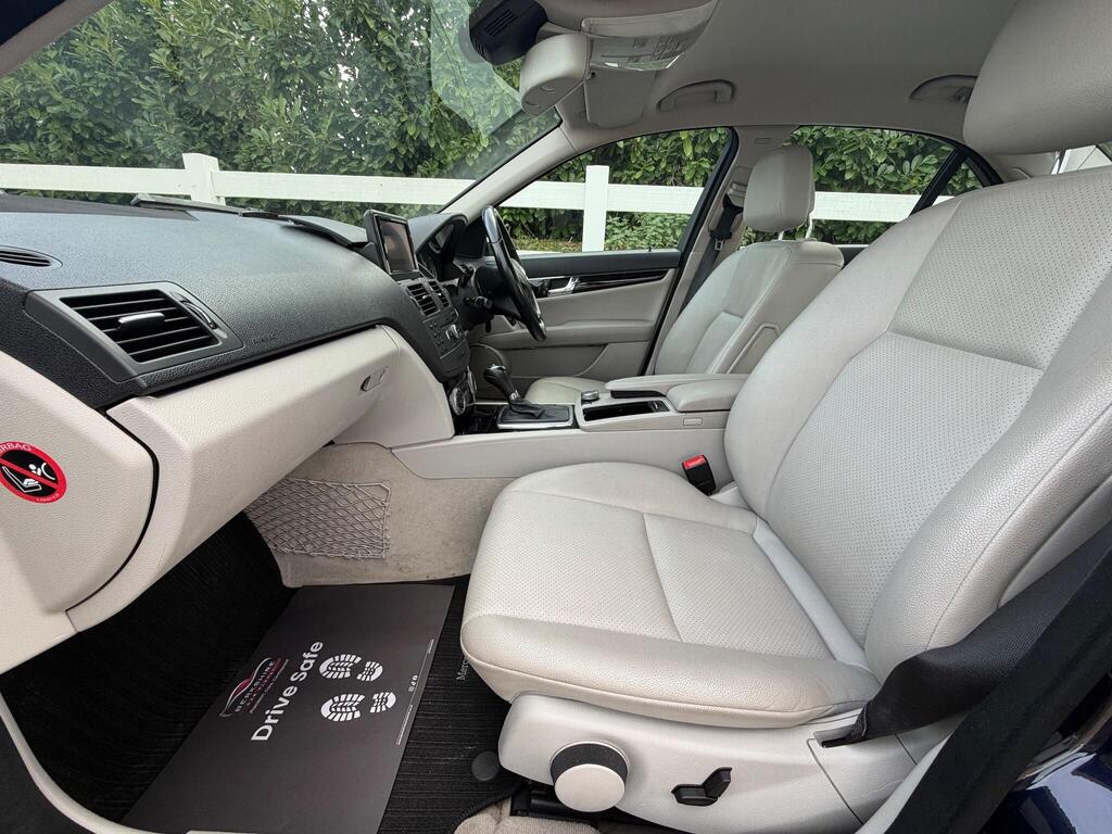 2010 Mercedes-Benz C Class thumbnail 31