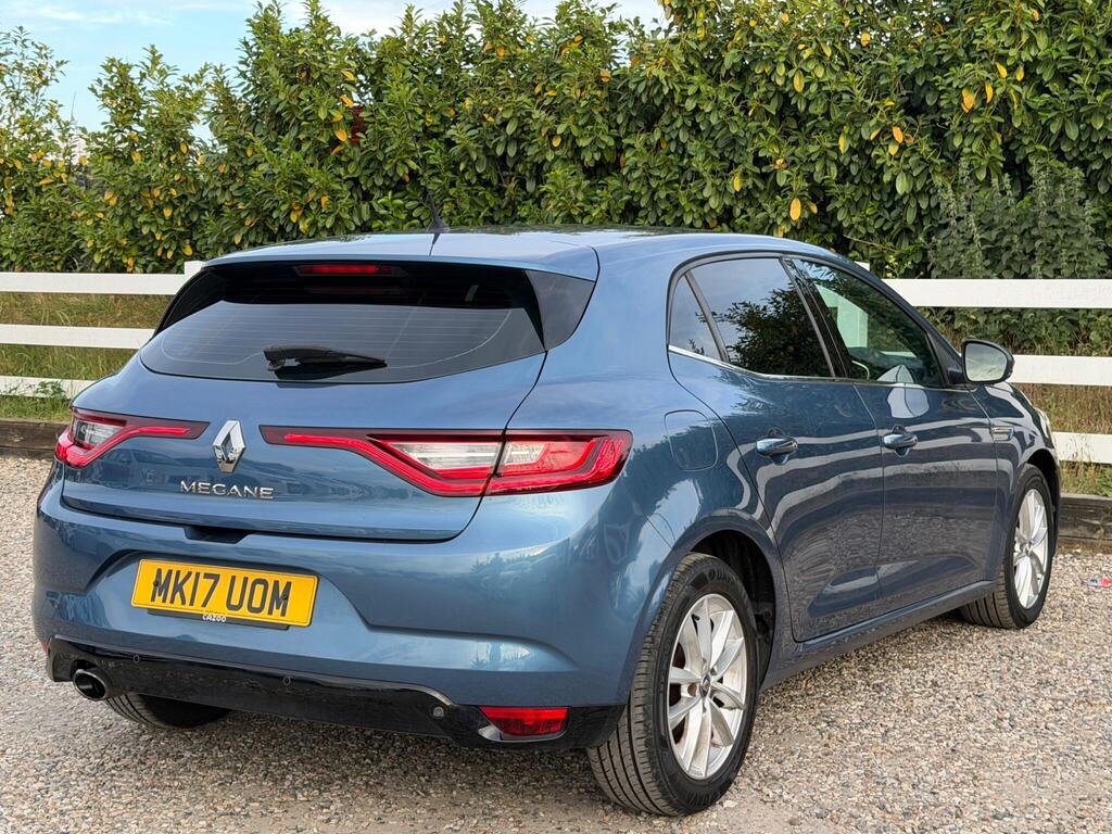 2016 Renault Megane thumbnail 14