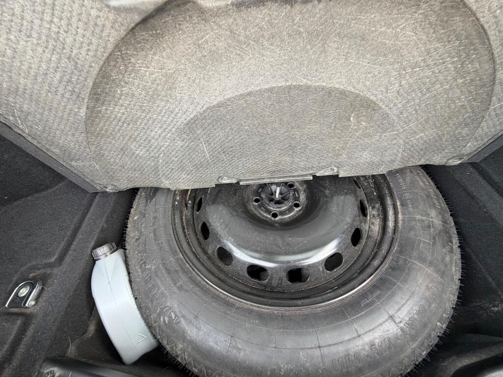 2017 Land Rover Range Rover Velar thumbnail 43