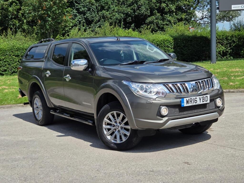 Mitsubishi L200 Pickup 2.4 DI-D DC Barbarian Auto 4WD Euro 5 4dr