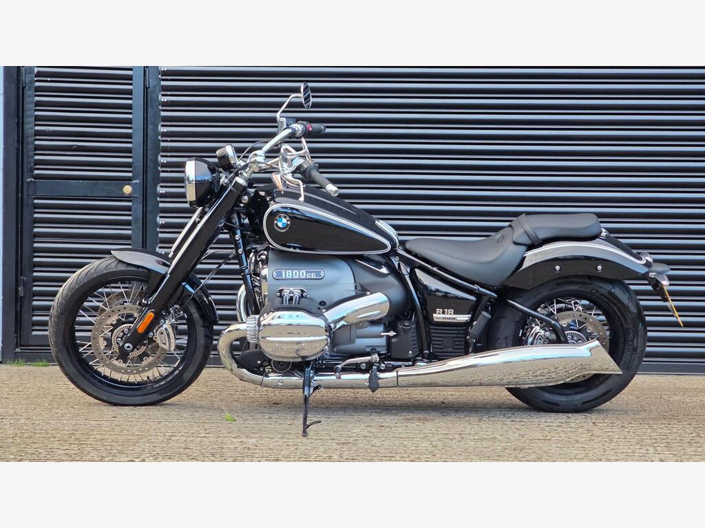 BMW R 18