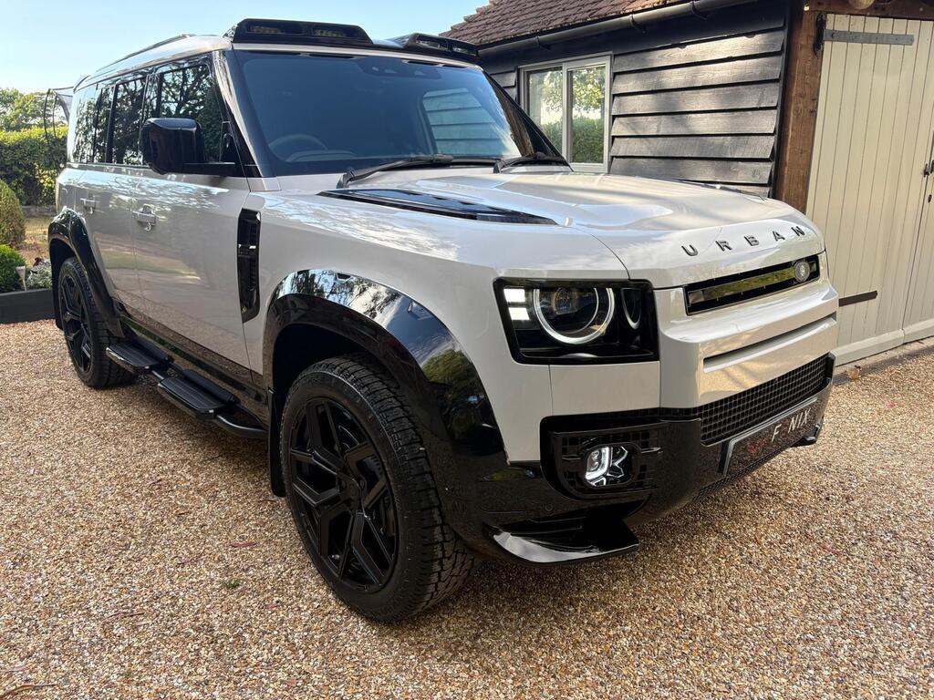 Land Rover Defender 110