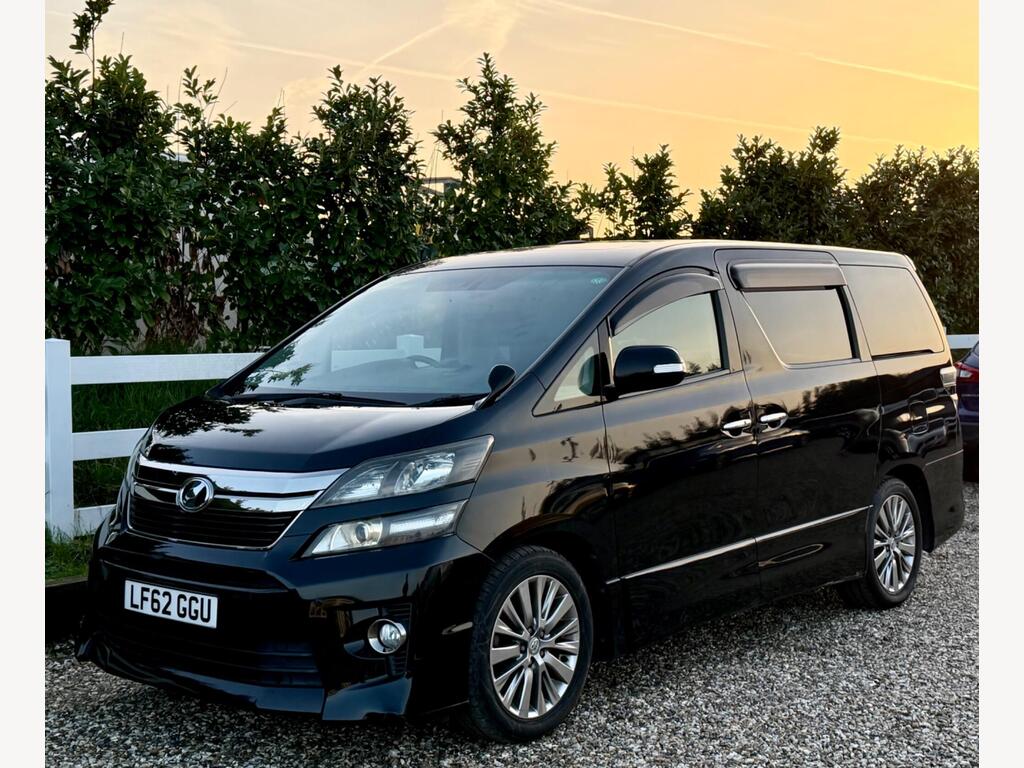 2013 Toyota Vellfire thumbnail 10