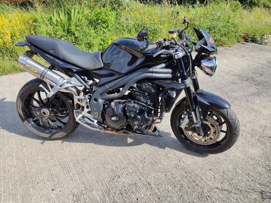 Triumph Speed Triple 1050