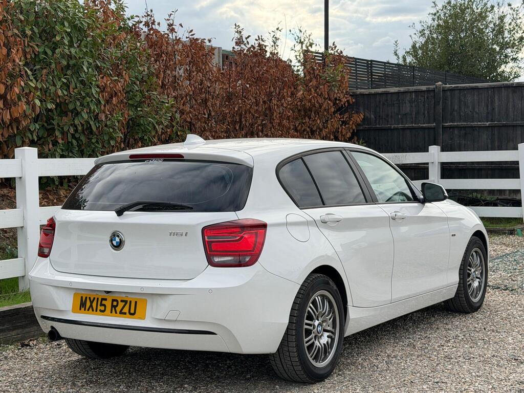 2015 BMW 1 Series thumbnail 14